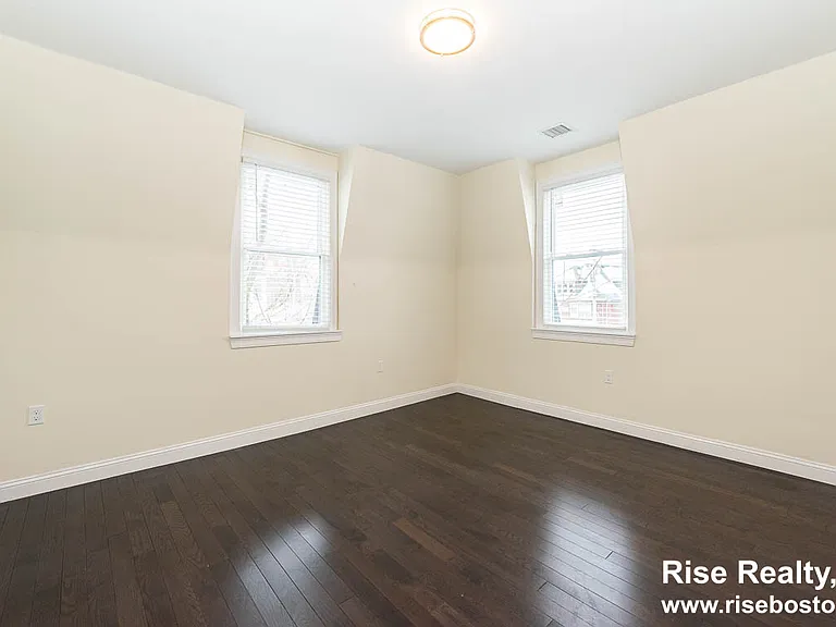 10 Marion St #1 — Photo 6