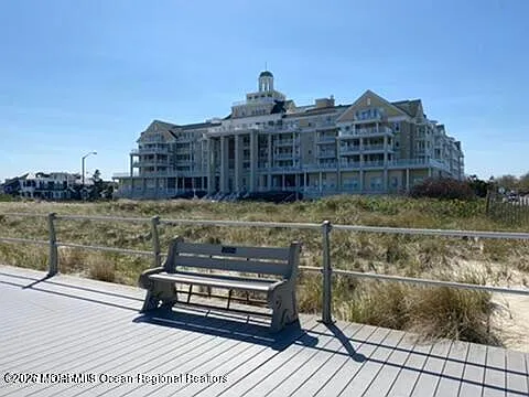 700 Ocean Ave #127 — Photo 40