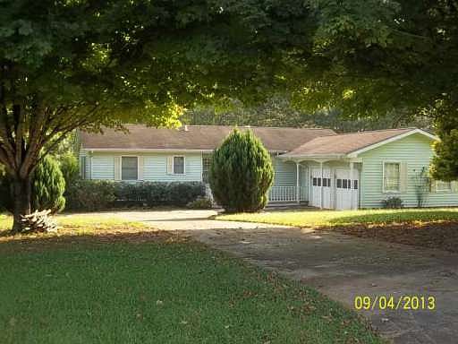 2nd image of 4816 Hiawatha Dr