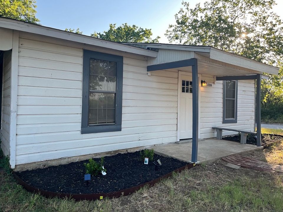1st image of 3223 NW 32nd St