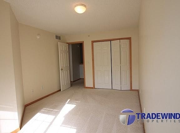 5th image of 13866 52nd Ave N