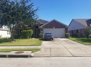 2005 Creek Shore Ln, Pearland, TX 77581