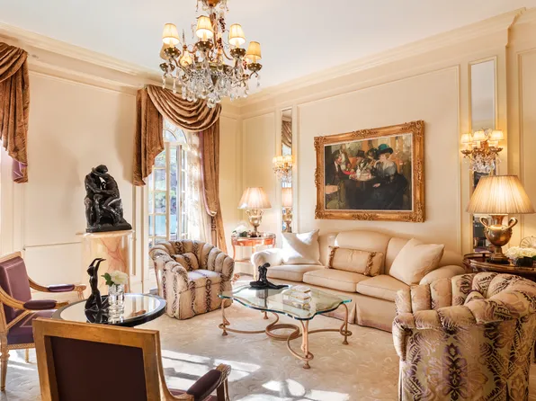 11 East 74th Street image 8 of 18