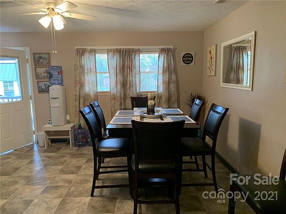 4th image of 339 Garden Ln