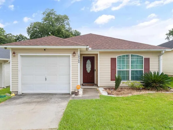 10568 Wilderness Ln, Pensacola, FL 32534