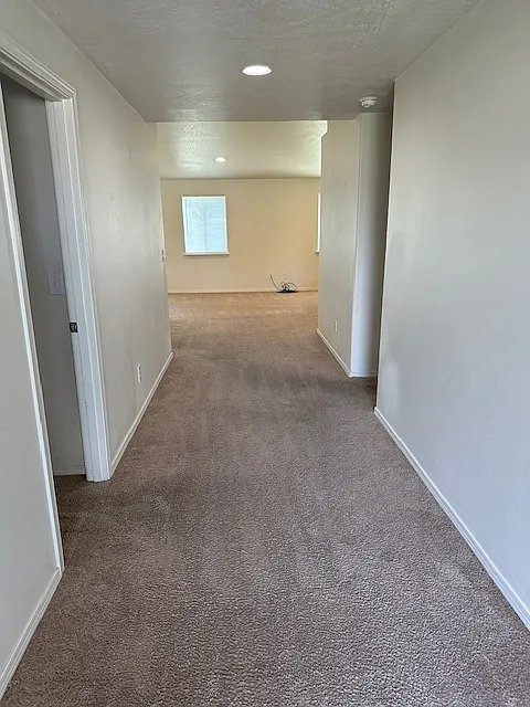 3 bed, 1408 sqft, $1,850 — Photo 3