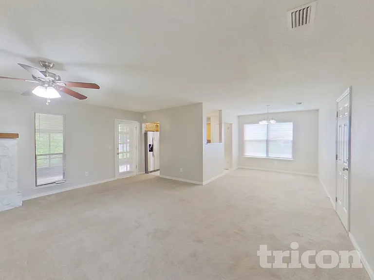 7091 Beechfern Ln S — Photo 2