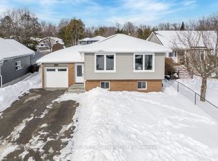782 Chestnut St, Innisfil, ON L9S2H9