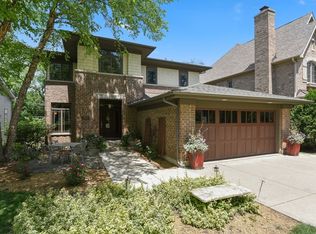 320 Ruby St, Clarendon Hills, IL 60514