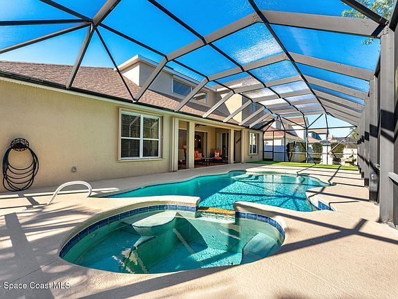 2nd image of 3416 Peninsula Cir