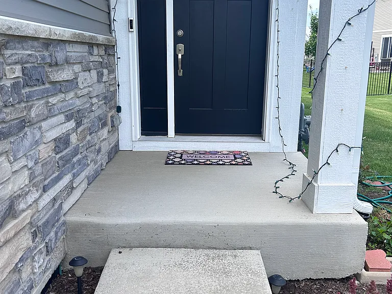 16034 S Moss Ct — Photo 2
