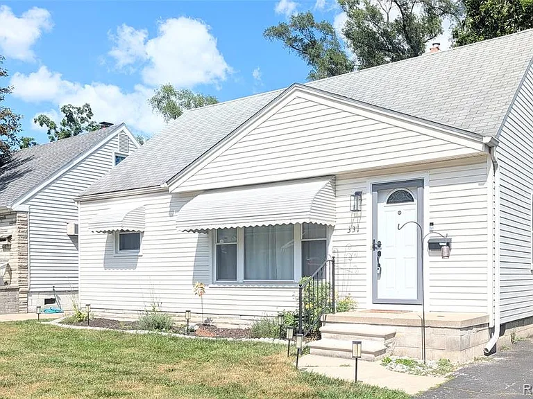 331 S Chocolay Ave — Photo 1