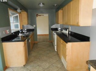 3229 Arrowhead St, Eugene, OR 97404