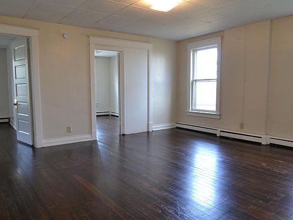 3rd image of 256 Western Ave APT 2E