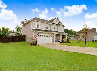 15 Rawls Meadow Ln, Fuquay Varina, NC 27526