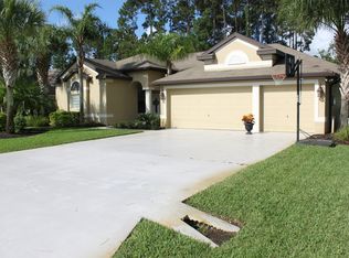 4 Eagle Crest Path, Palm Coast, FL 32164