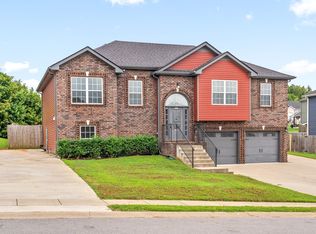 178 Kingstons Cv, Clarksville, TN 37042