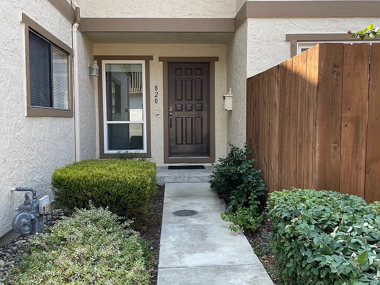 820 Bing Dr — Photo 3