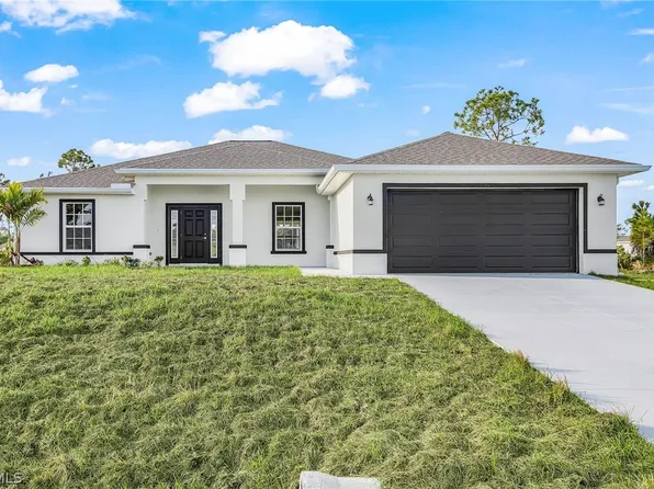 1704 NE 33rd Lane Cpe, Coral, FL 33909