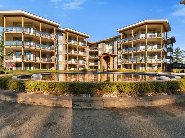 45754 Keith Wilson Rd #108, Chilliwack, BC V2R 3M7