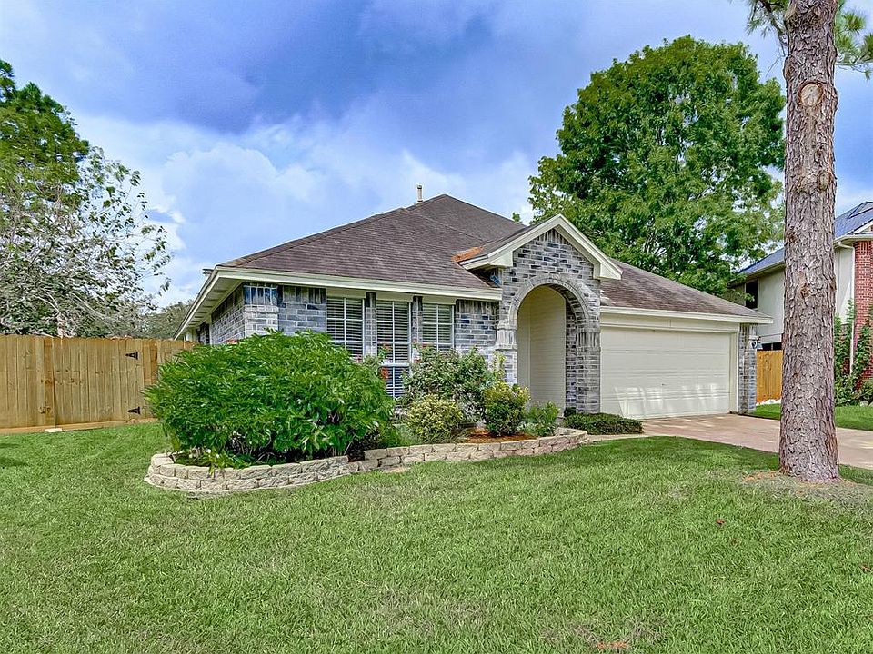 1st image of 2213 Dublin Dr