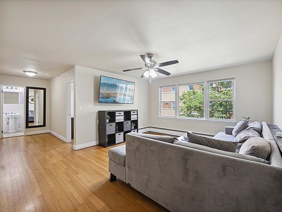 2nd image of 1957 Euclid Ave APT 109