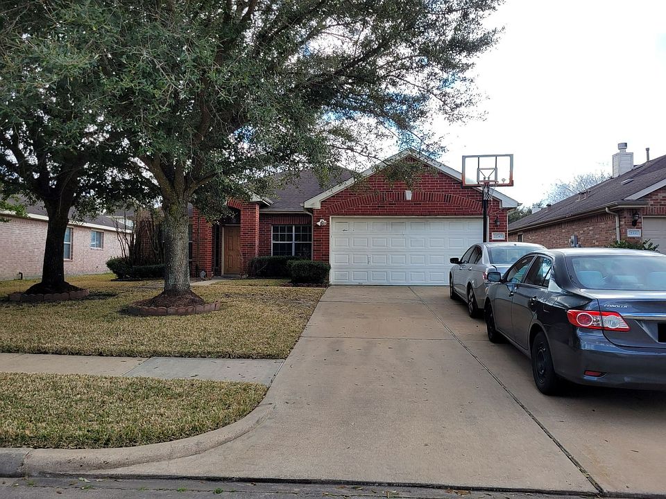1st image of 21547 Elm Hurst Ln
