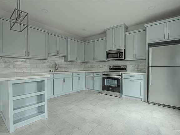 2nd image of 907 Hidden Hills St #4