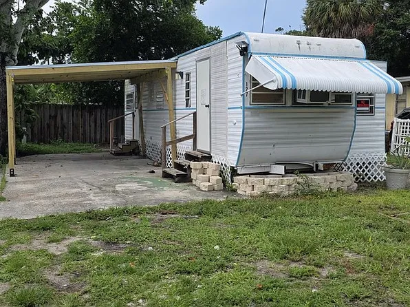 2701 50th Ave N Lot 127, Saint Petersburg, FL 33714