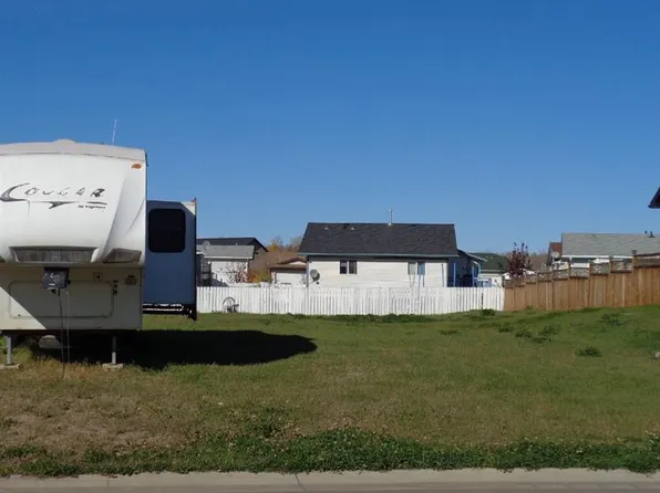 24 Bjornson Ave, High Level, AB T0H 1Z0