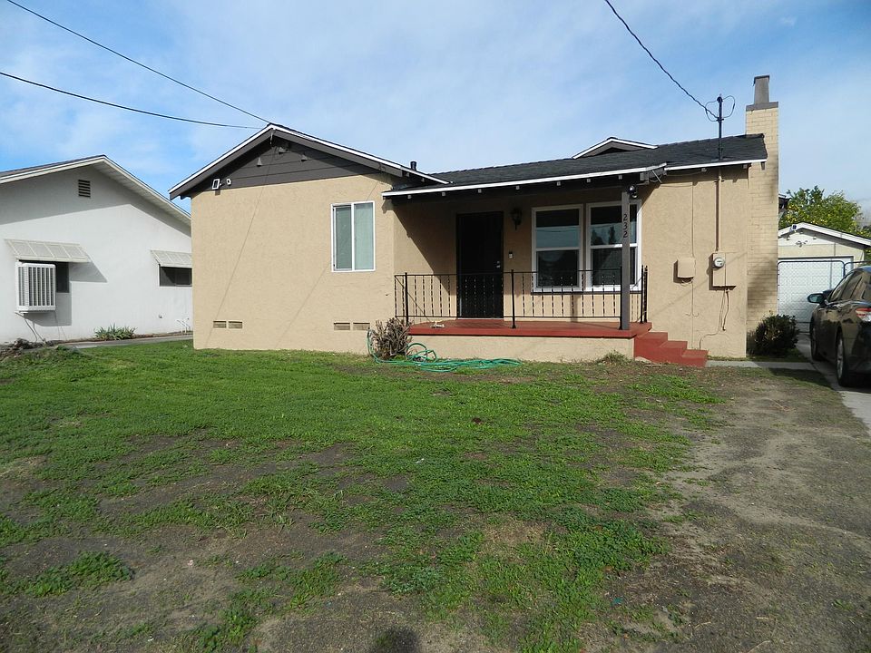 1st image of 232 W 23rd St