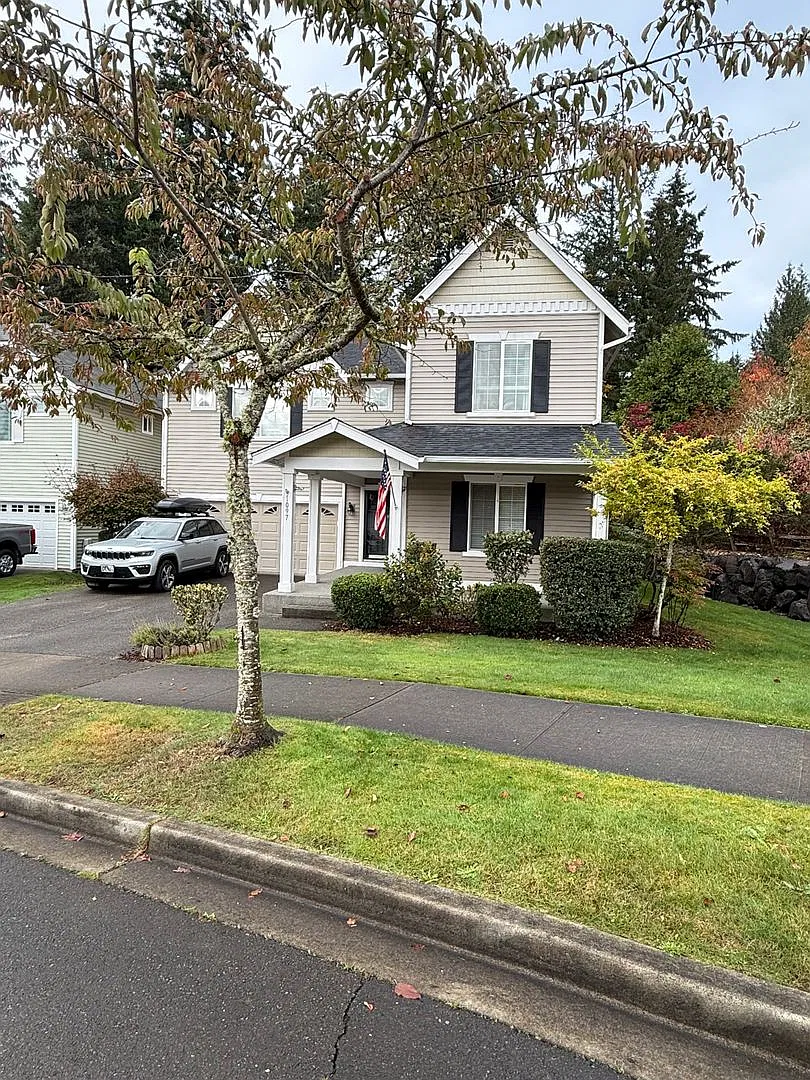 5-Bedroom DuPont Home with AC — Photo 1