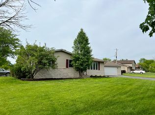 7420 W 83rd Ln, Crown Point, IN 46307