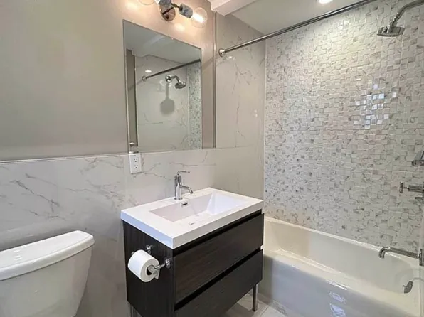 396 Bond Street image 5 of 14