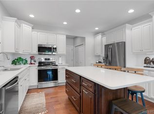 37 Via Da Contro Dr, Sunrise Beach, MO 65079