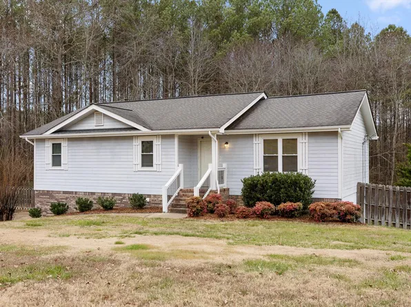 8305 Crossbow Ct, Ooltewah, TN 37363