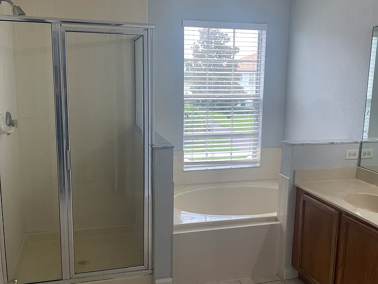 2900 Wentworth Ln — Photo 26