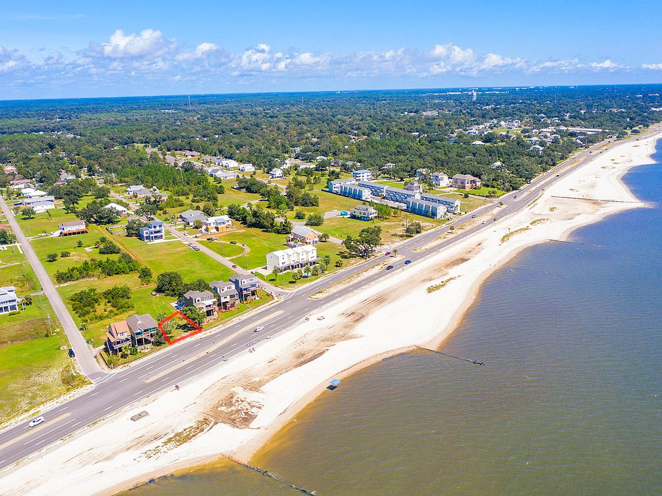 1st image of 820 W Beach Blvd