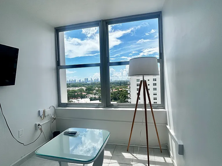 2899 Collins Ave #1402 — Photo 2