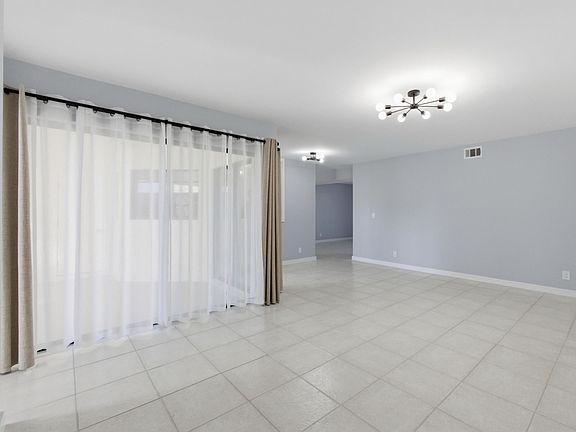 5th image of 5815 Parkwalk Drive