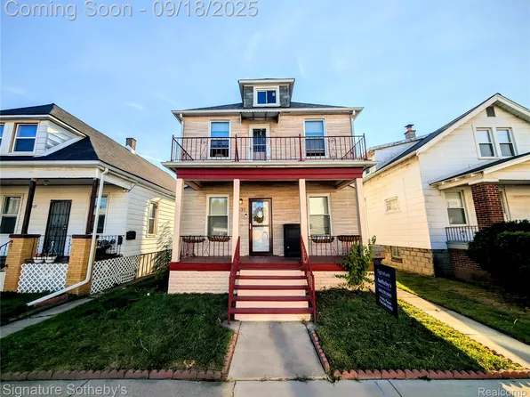 11631 Fleming St, Hamtramck, MI 48212