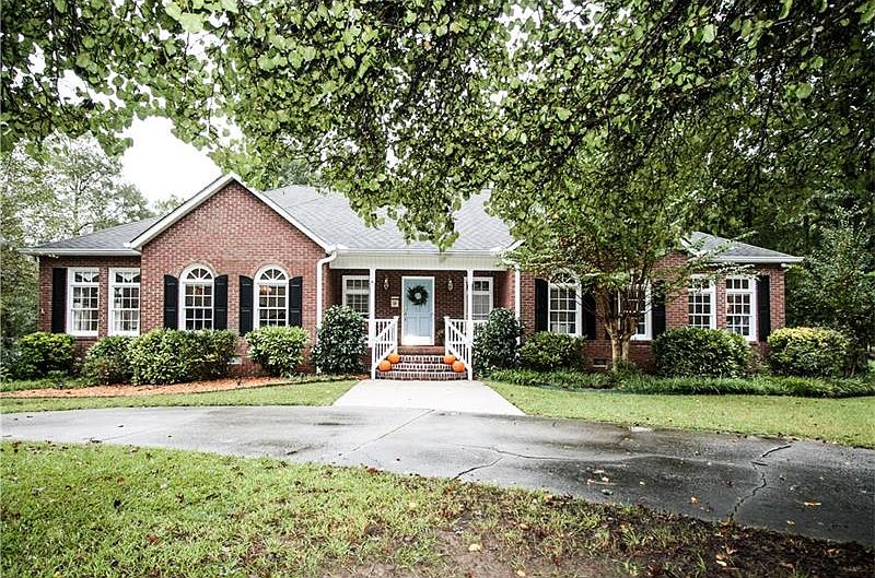 1st image of 80 Beech Valley Dr