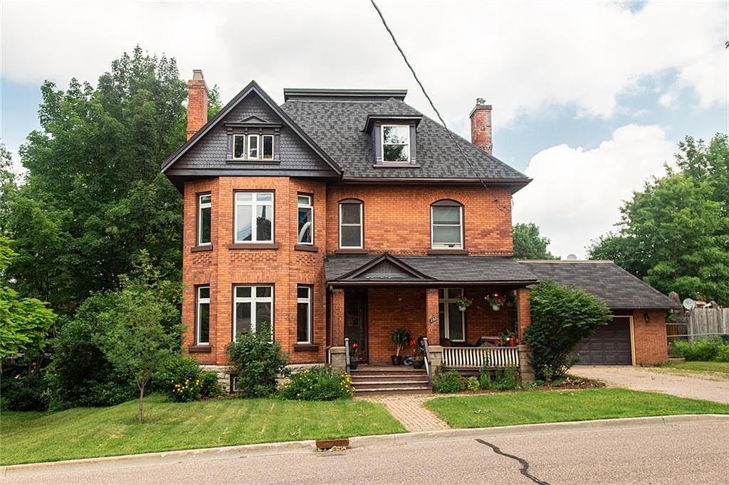203 Esther St, Pembroke, ON K8A 3C3 Zillow