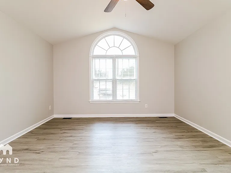 50 Sapphire Ct — Photo 11