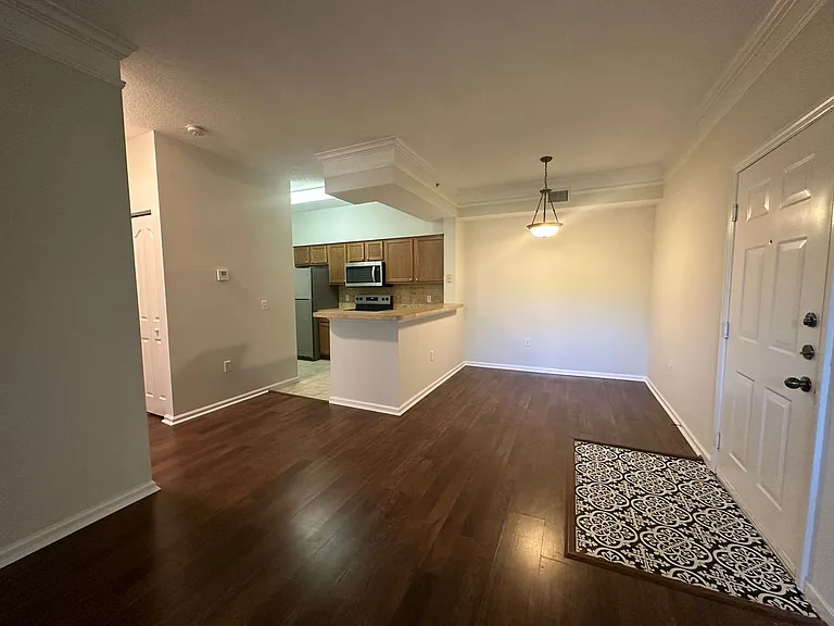2210 Myrtlewood Cir E — Photo 12