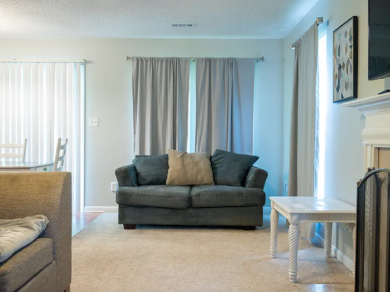 5320 Starflower Dr — Photo 35