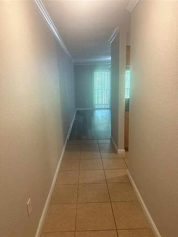 3 bed, 2.0 bath, 1155 sqft, $1,799 — Photo 2