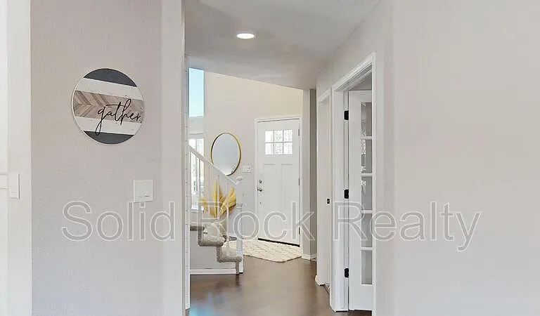 8450 Camfield Cir — Photo 10