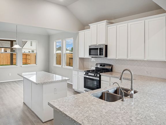 Stunning kitchen cabinets and countertops