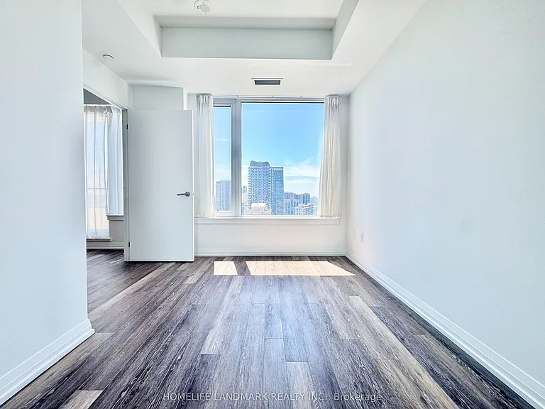 75 Canterbury Pl #2506 — Photo 1